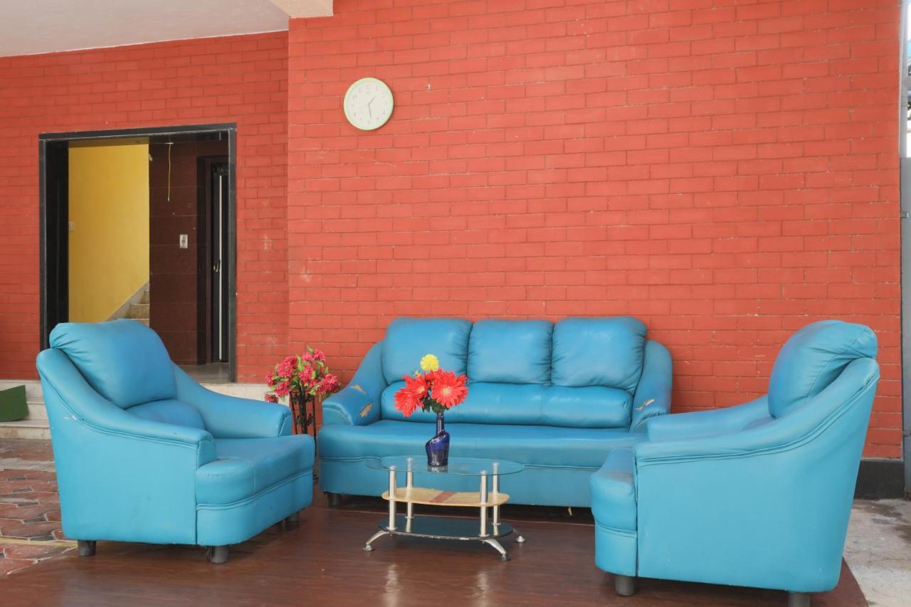Green Tree Hotel-Near Vfs Global And Ramee Mall Chennai Ngoại thất bức ảnh