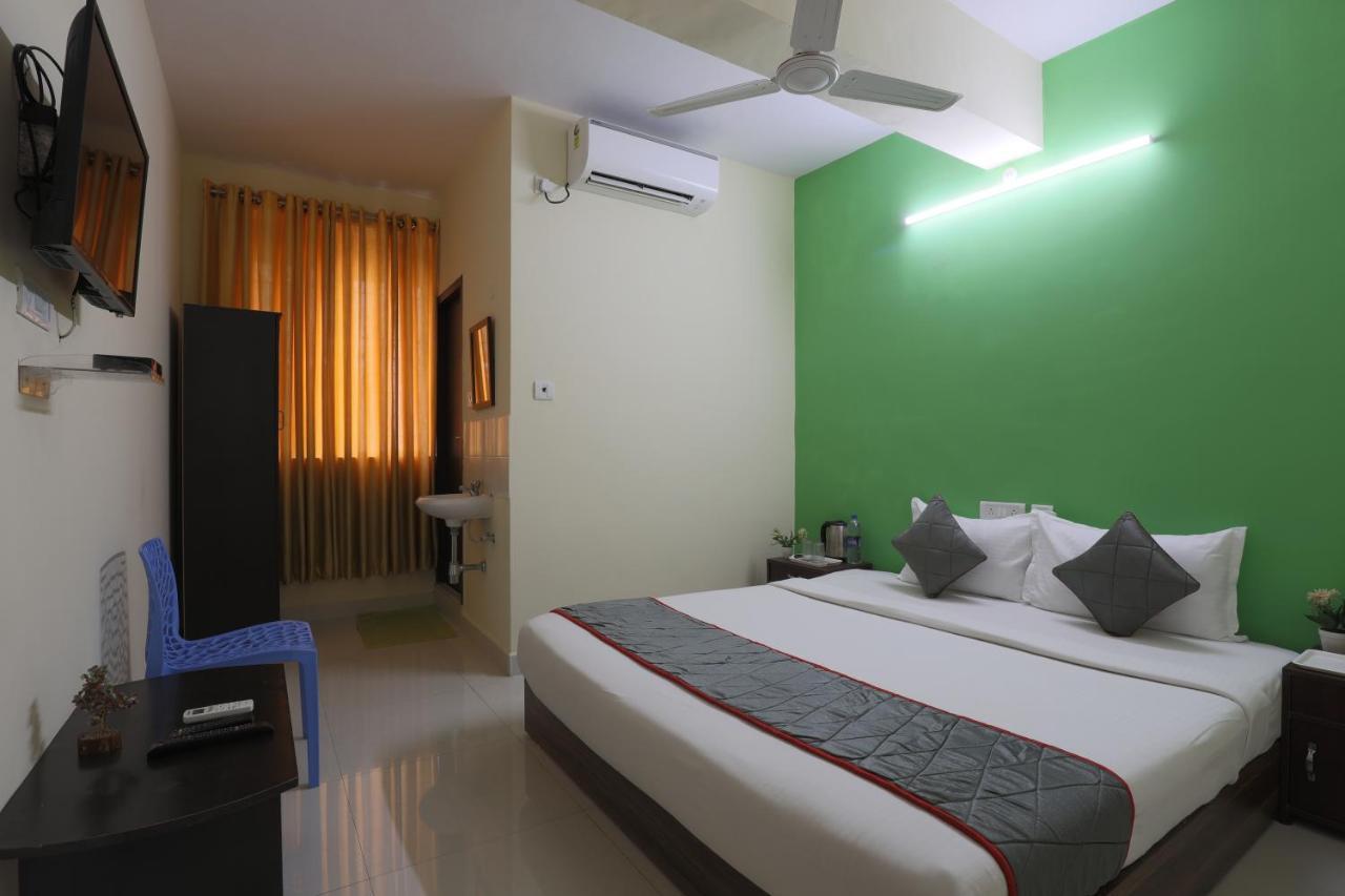 Green Tree Hotel-Near Vfs Global And Ramee Mall Chennai Ngoại thất bức ảnh