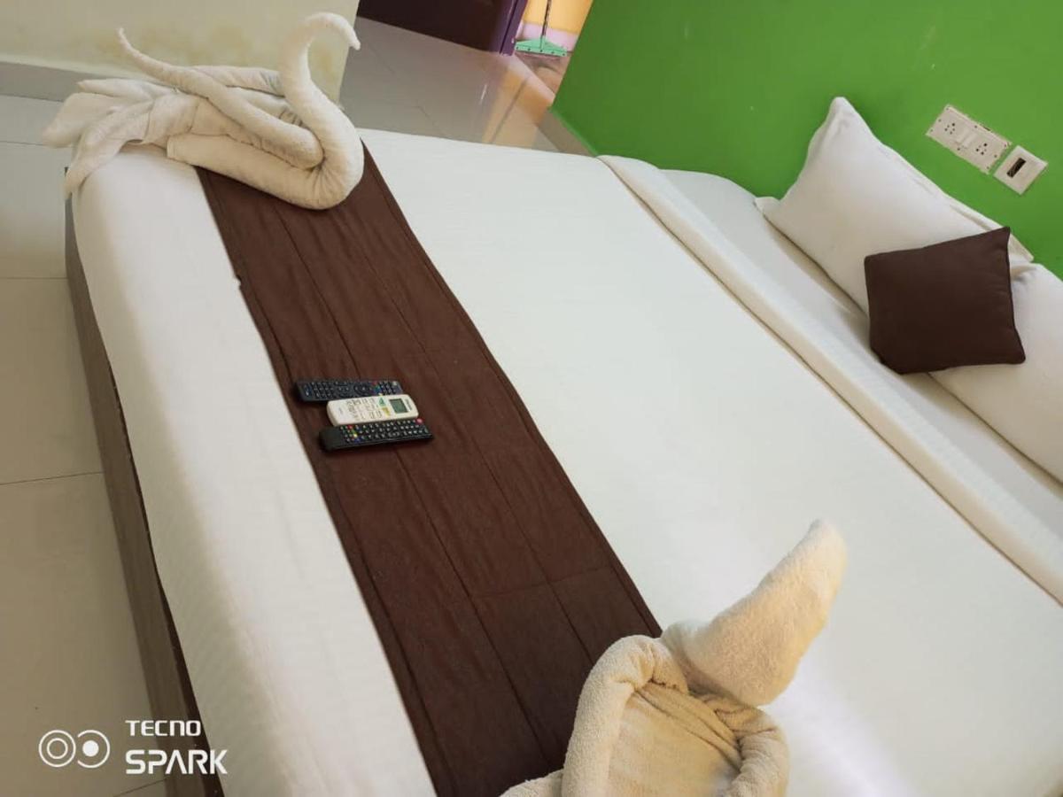 Green Tree Hotel-Near Vfs Global And Ramee Mall Chennai Ngoại thất bức ảnh