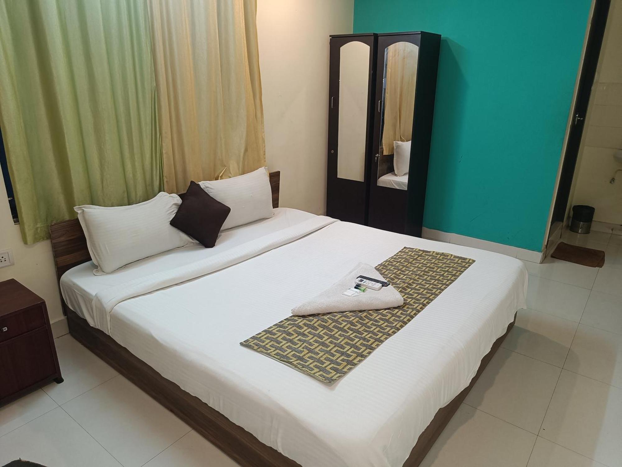 Green Tree Hotel-Near Vfs Global And Ramee Mall Chennai Ngoại thất bức ảnh