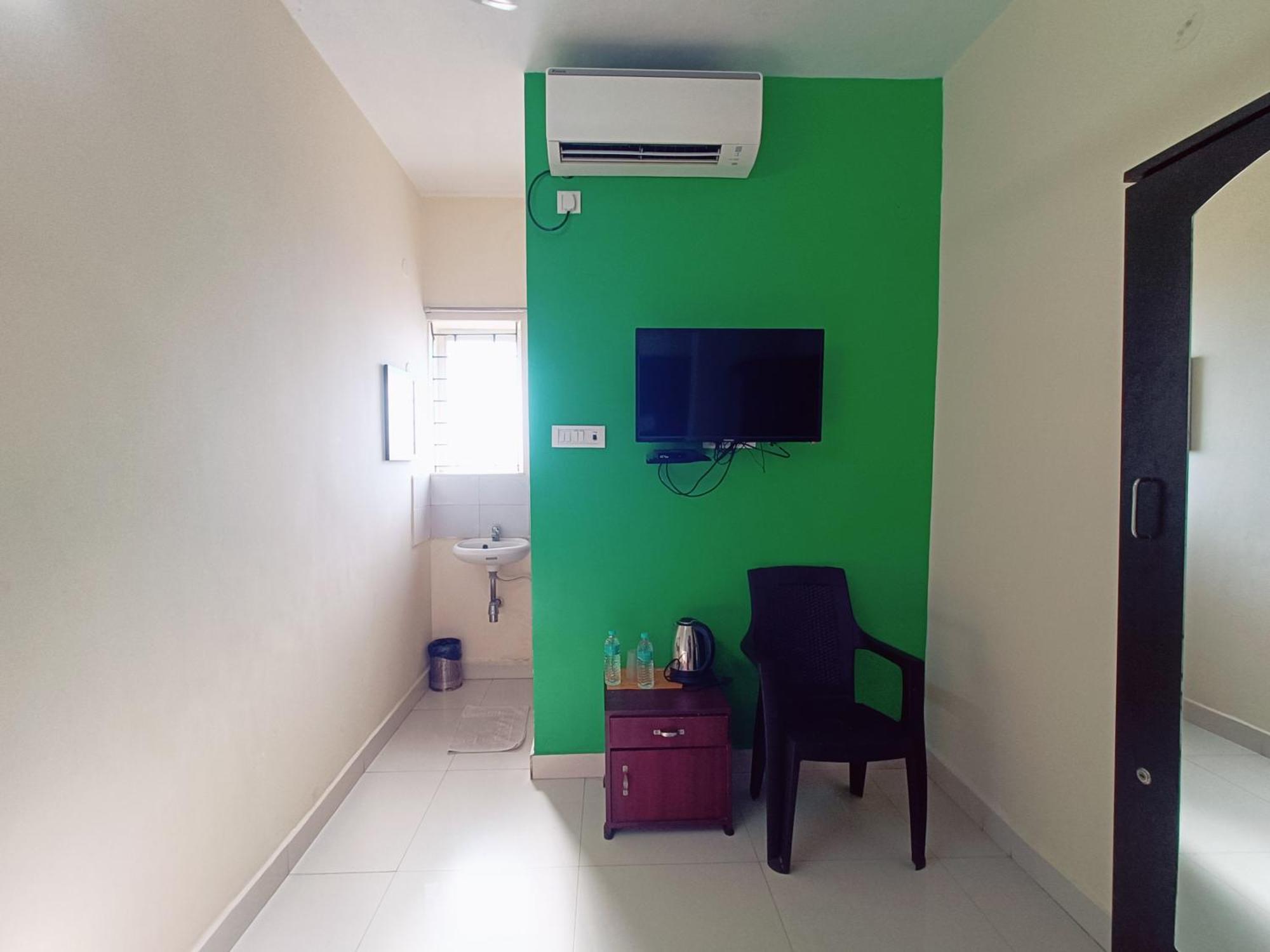 Green Tree Hotel-Near Vfs Global And Ramee Mall Chennai Ngoại thất bức ảnh
