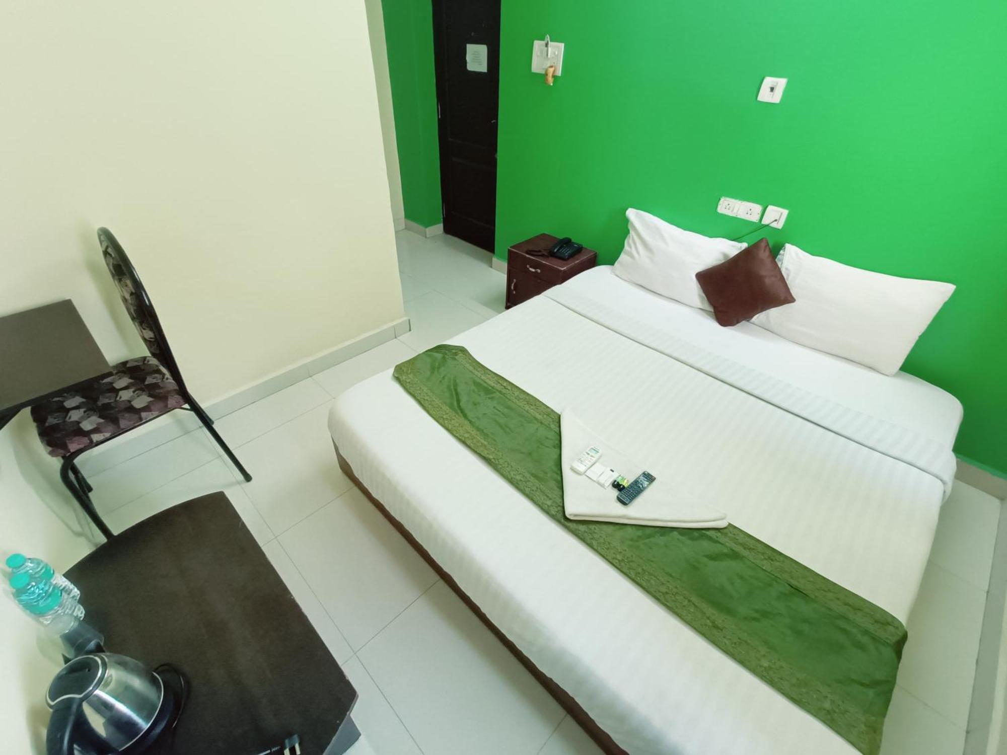 Green Tree Hotel-Near Vfs Global And Ramee Mall Chennai Ngoại thất bức ảnh