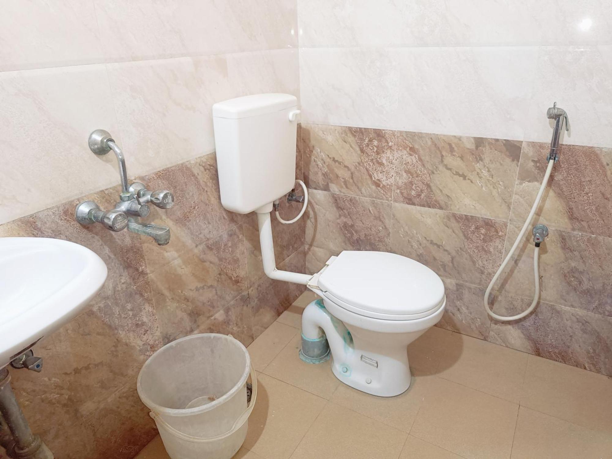 Green Tree Hotel-Near Vfs Global And Ramee Mall Chennai Ngoại thất bức ảnh